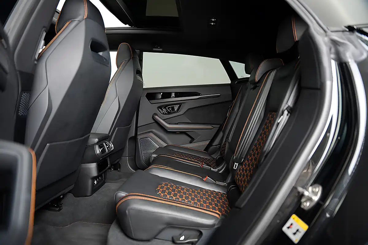 Used 2024 Lamborghini Urus S Black - Interior and Exterior details 15