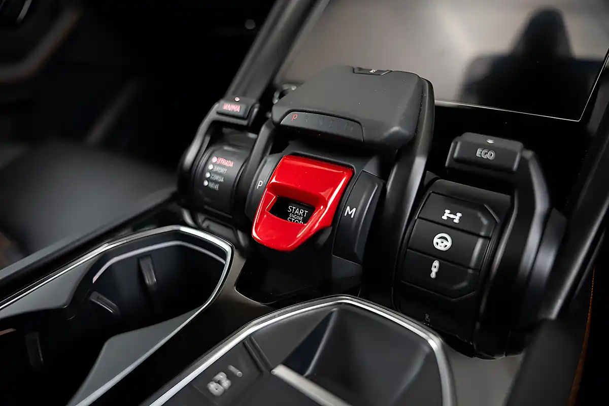 Used 2024 Lamborghini Urus S Black - Interior and Exterior details 16