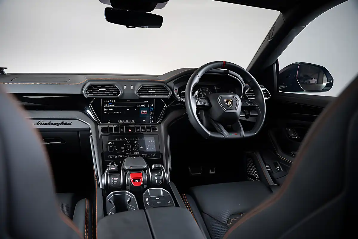 Used 2024 Lamborghini Urus S Black - Interior and Exterior details 4