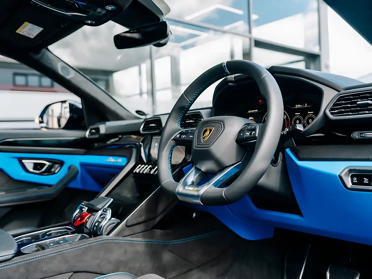 Used 2024 Lamborghini Urus S Blu Aegir - Interior and Exterior details 16