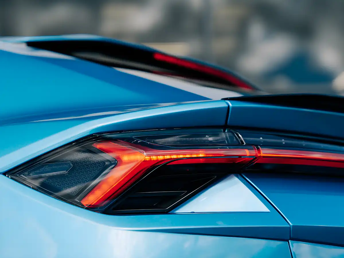 Used 2024 Lamborghini Urus S Blu Aegir - Interior and Exterior details 9