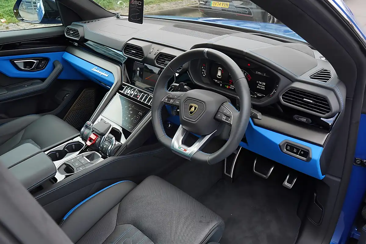 Used 2024 Lamborghini Urus S Blue - Interior and Exterior details 11