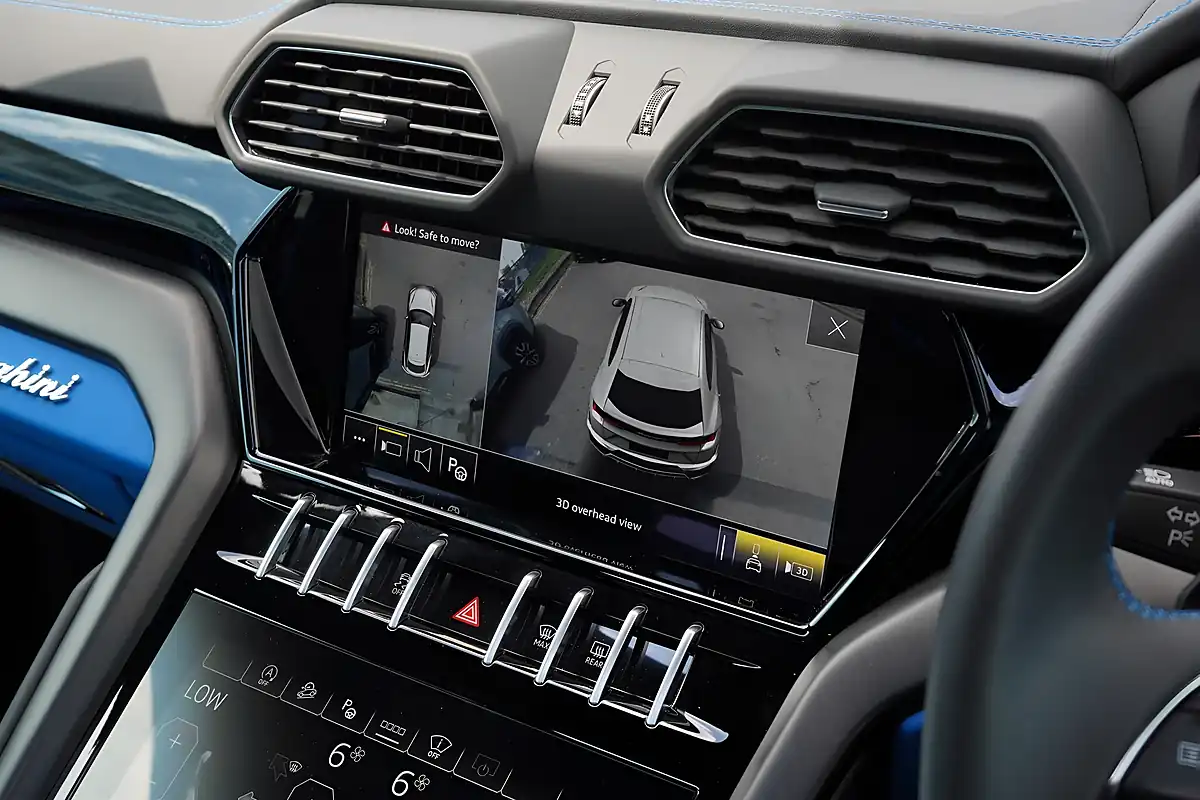 Used 2024 Lamborghini Urus S Blue - Interior and Exterior details 16