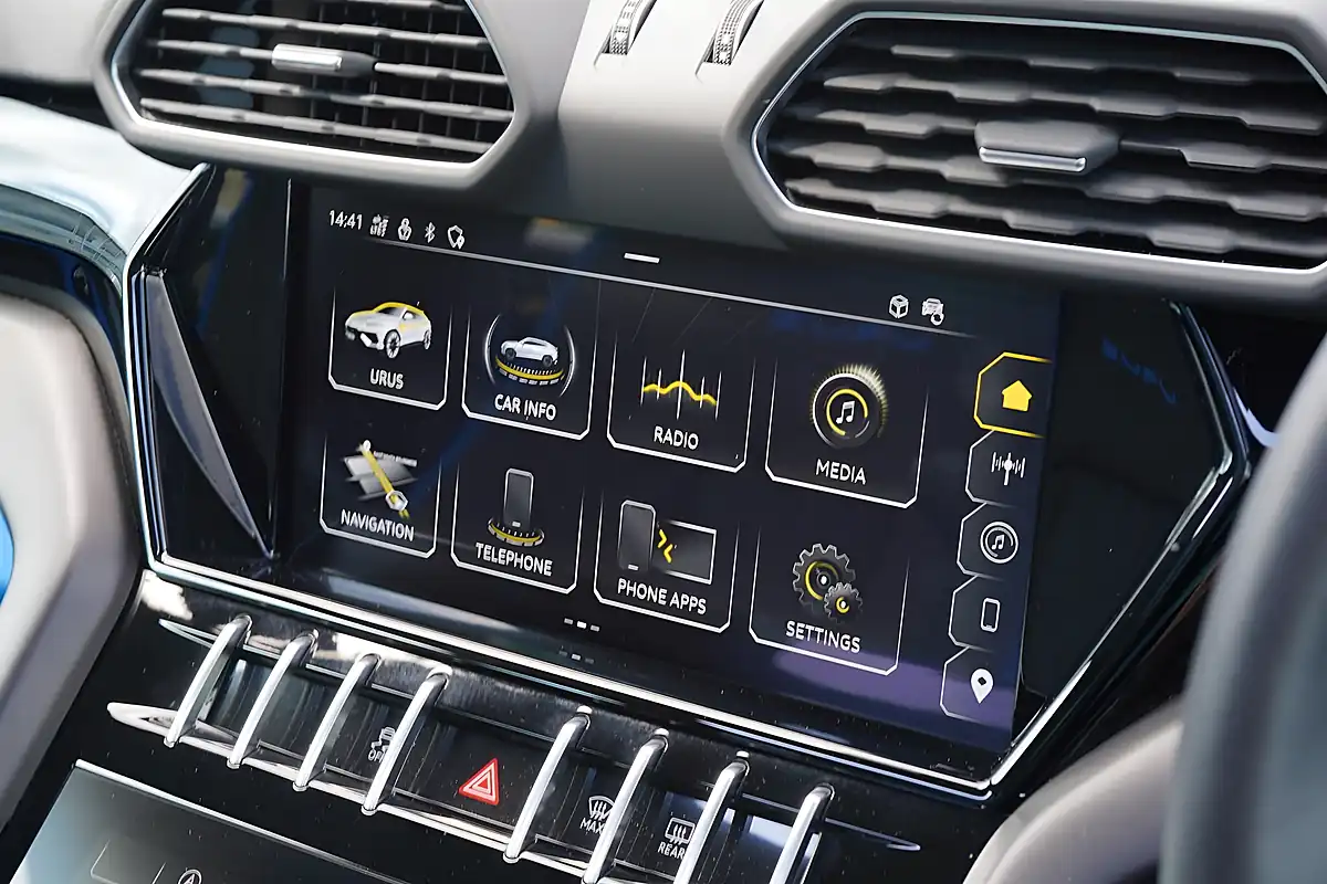 Used 2024 Lamborghini Urus S Blue - Interior and Exterior details 18