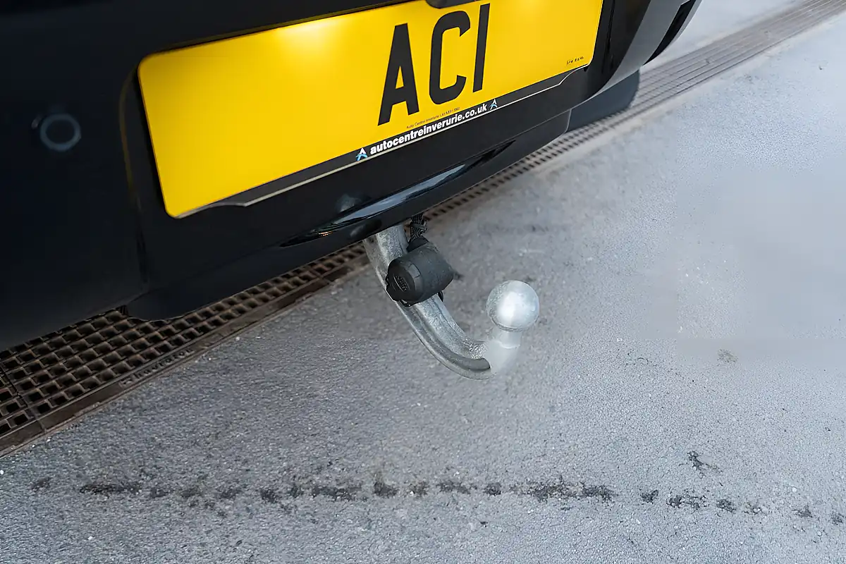 Used 2024 Land Rover Defender 110 Carpathian Grey - Interior and Exterior details 19