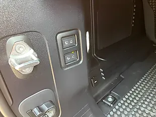 Used 2024 Land Rover Defender 110 S Black - Interior and Exterior details 20