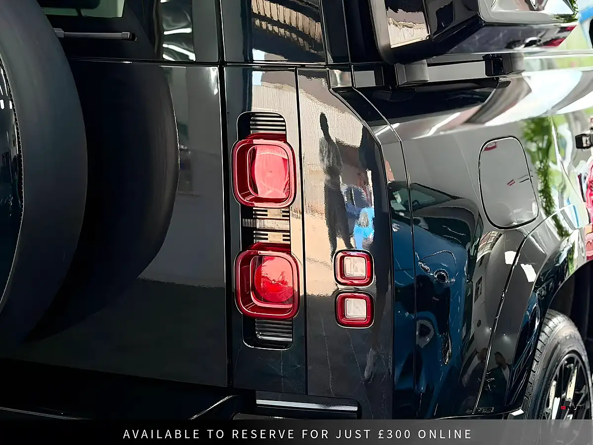 Used 2024 Land Rover Defender 110 Se Black - Interior and Exterior details 20