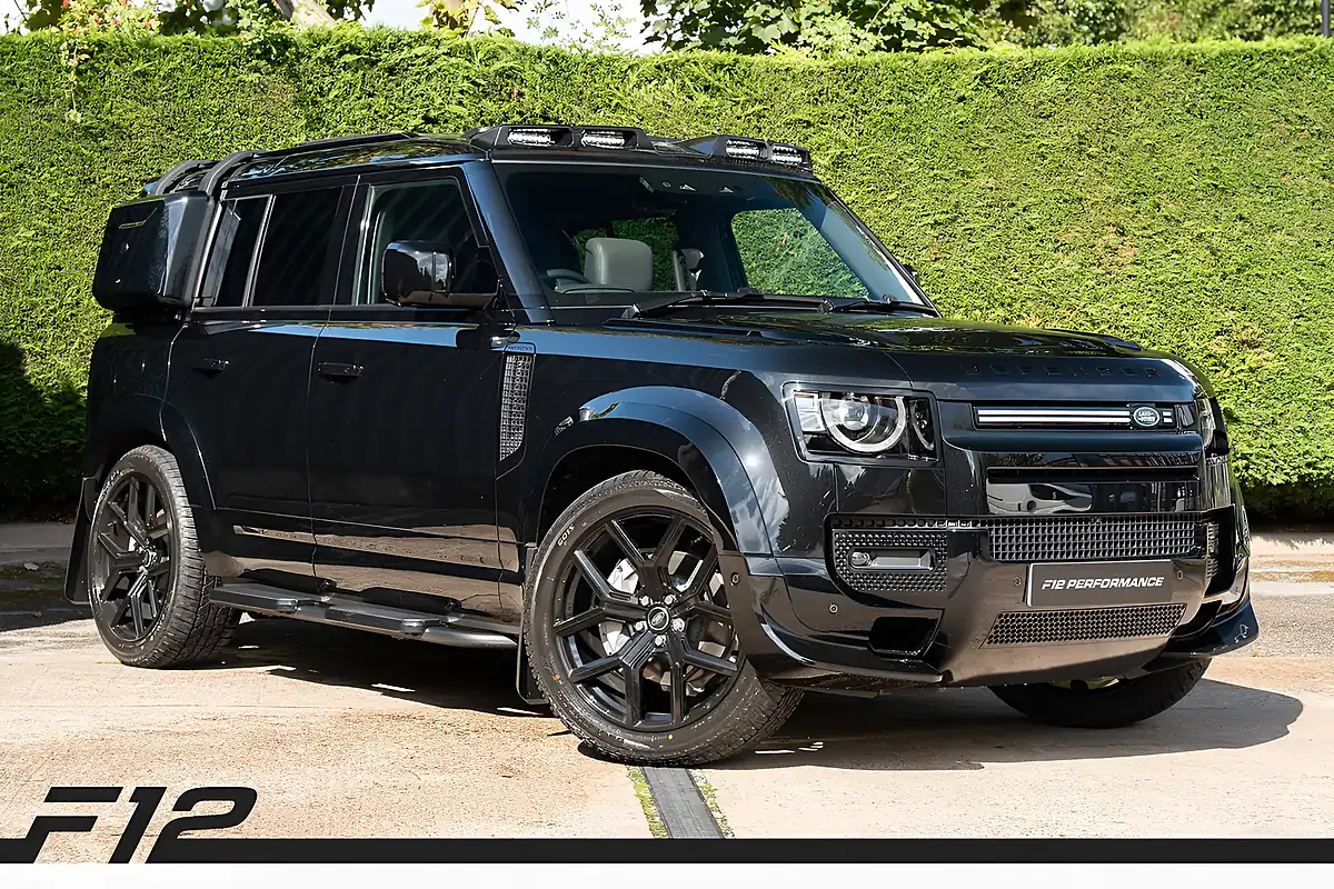 Used 2024 Land Rover Defender 110 X-Dynamic Hse Black - Front View
