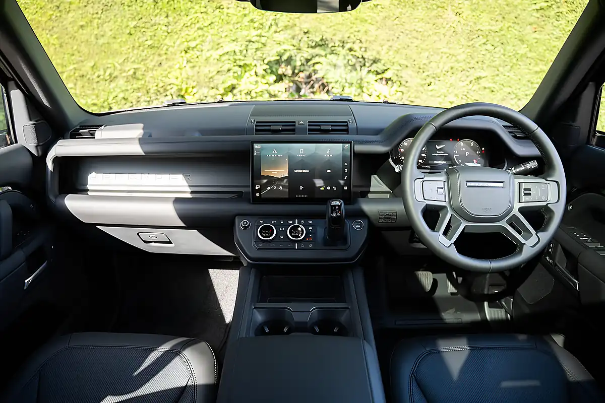 Used 2024 Land Rover Defender 110 X-Dynamic Hse Black - Interior and Exterior details 12