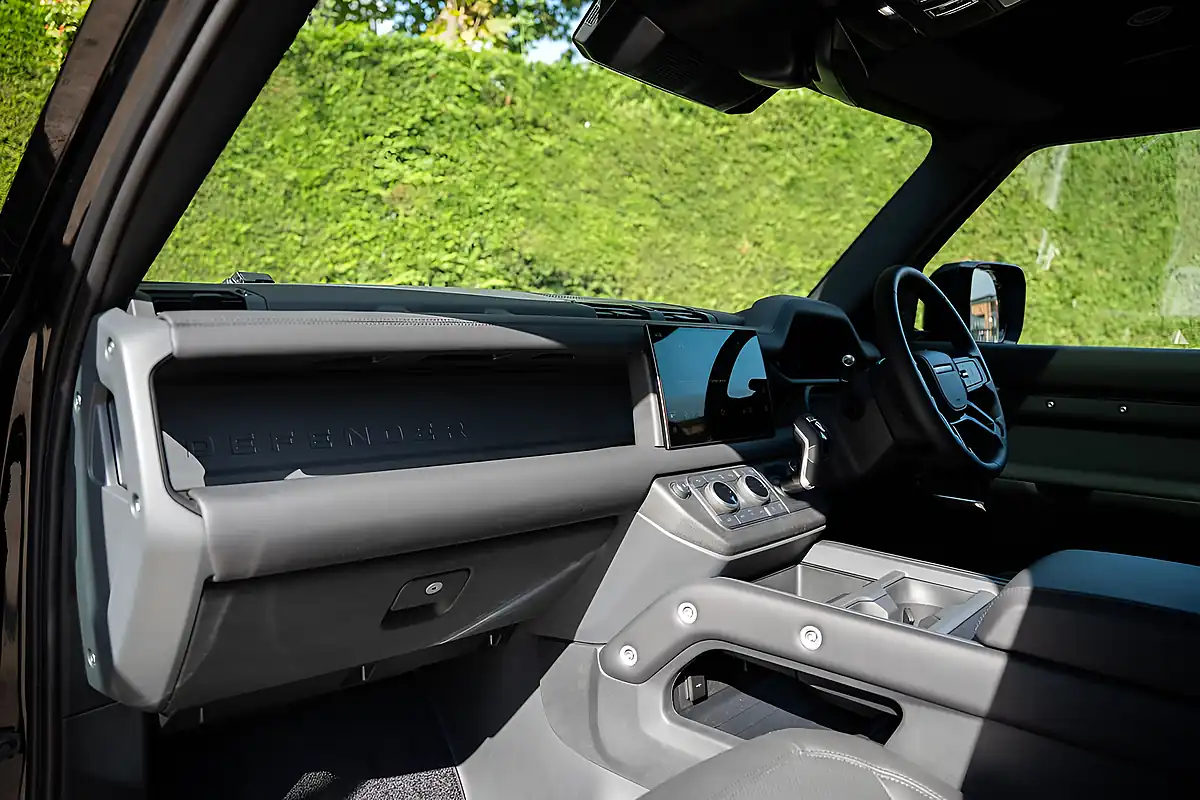 Used 2024 Land Rover Defender 110 X-Dynamic Hse Black - Interior and Exterior details 14