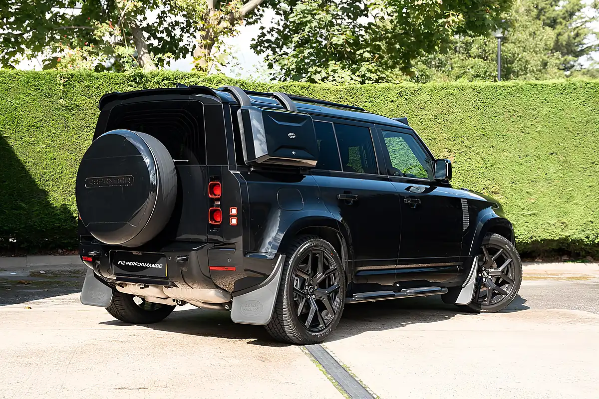 Used 2024 Land Rover Defender 110 X-Dynamic Hse Black - Interior and Exterior details 3