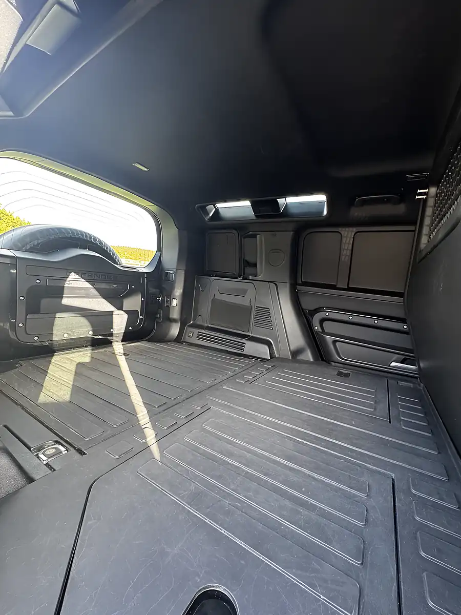 Used 2024 Land Rover Defender 110 X-Dynamic Hse Black - Interior and Exterior details 14
