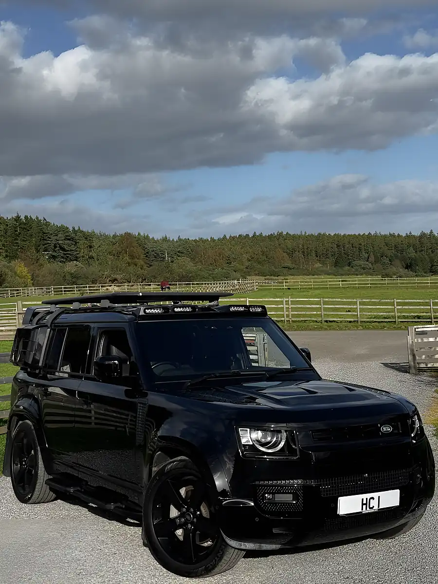 Used 2024 Land Rover Defender 110 X-Dynamic Hse Black - Interior and Exterior details 3