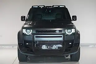 Used 2024 Land Rover Defender 110 X-Dynamic Hse Carpathian Grey - Interior and Exterior details 5