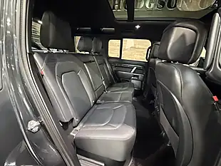 Used 2024 Land Rover Defender 110 X-Dynamic Hse Carpathian Grey - Interior and Exterior details 14