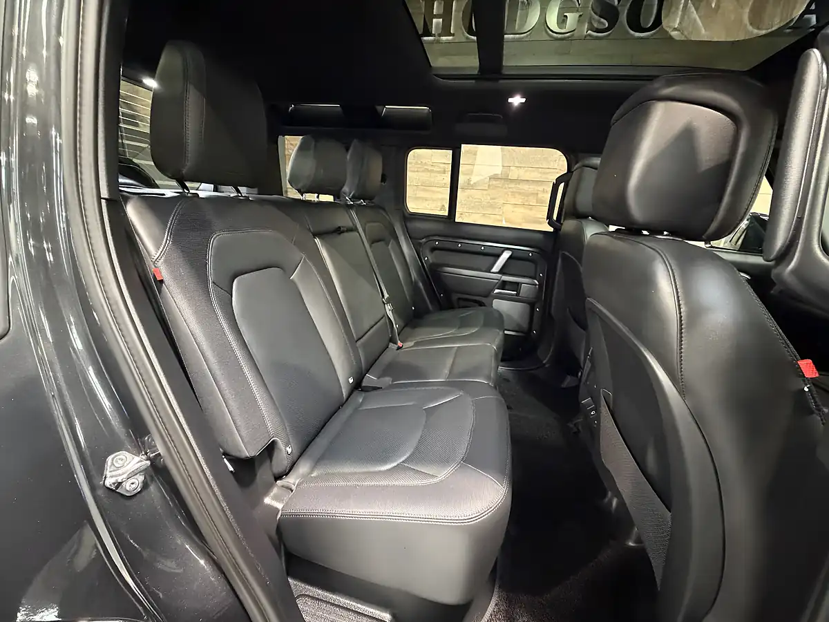 Used 2024 Land Rover Defender 110 X-Dynamic Hse Carpathian Grey - Interior and Exterior details 14