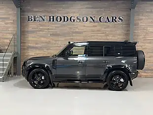 Used 2024 Land Rover Defender 110 X-Dynamic Hse Carpathian Grey - Interior and Exterior details 6