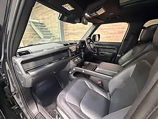 Used 2024 Land Rover Defender 110 X-Dynamic Hse Carpathian Grey - Interior and Exterior details 9