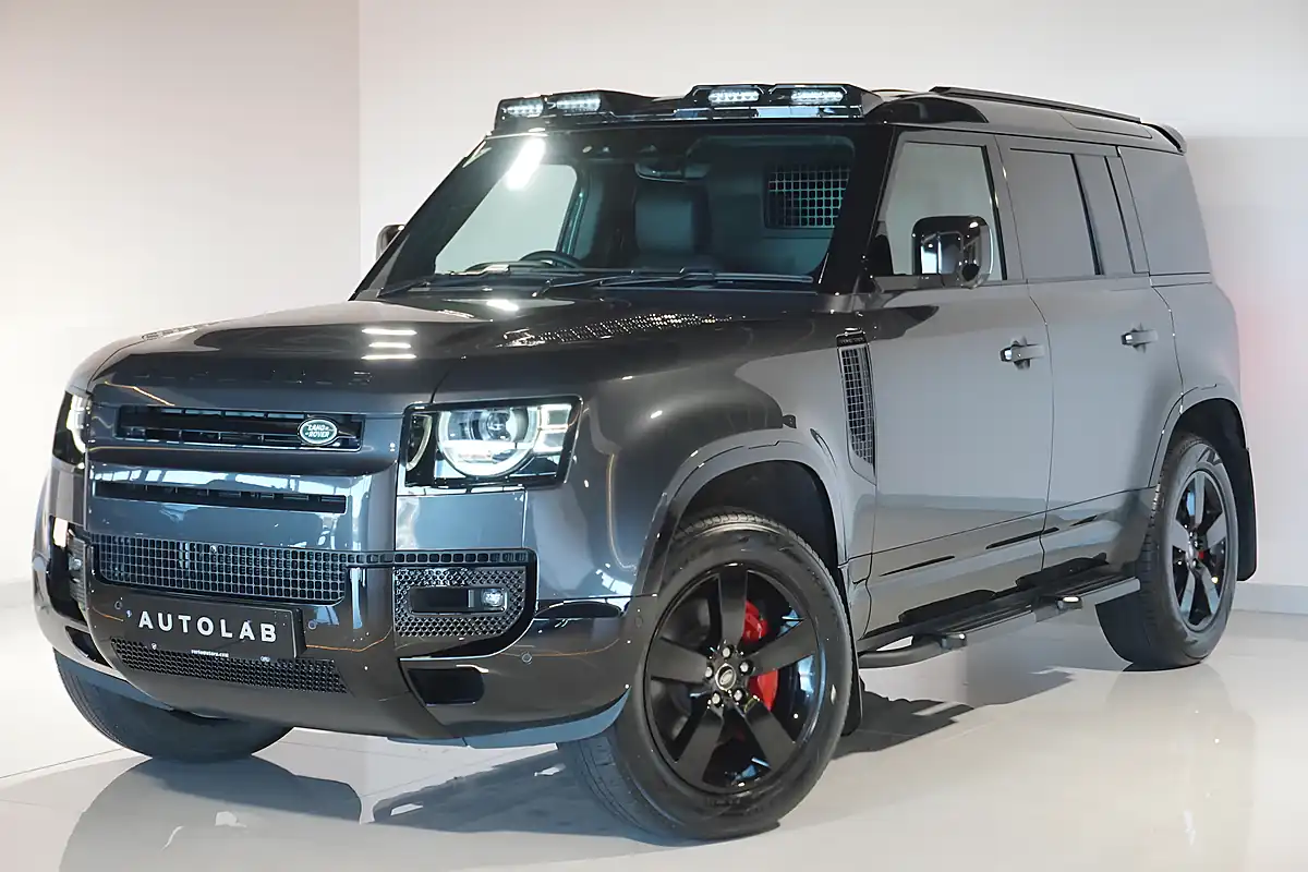 Used 2024 Land Rover Defender 110 X-Dynamic Hse Hard Top Carpathian Grey - Interior and Exterior details 15
