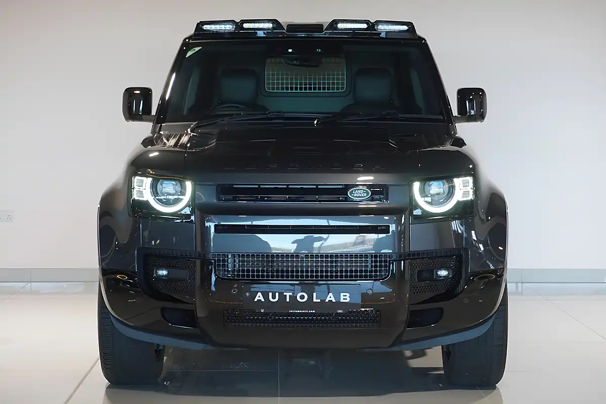 Used 2024 Land Rover Defender 110 X-Dynamic Hse Hard Top Carpathian Grey - Interior and Exterior details 5
