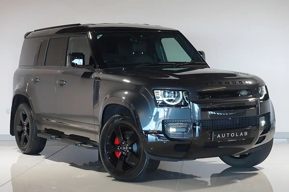 Used 2024 Land Rover Defender 110 X-Dynamic Hse Hard Top Carpathian Grey - Front View