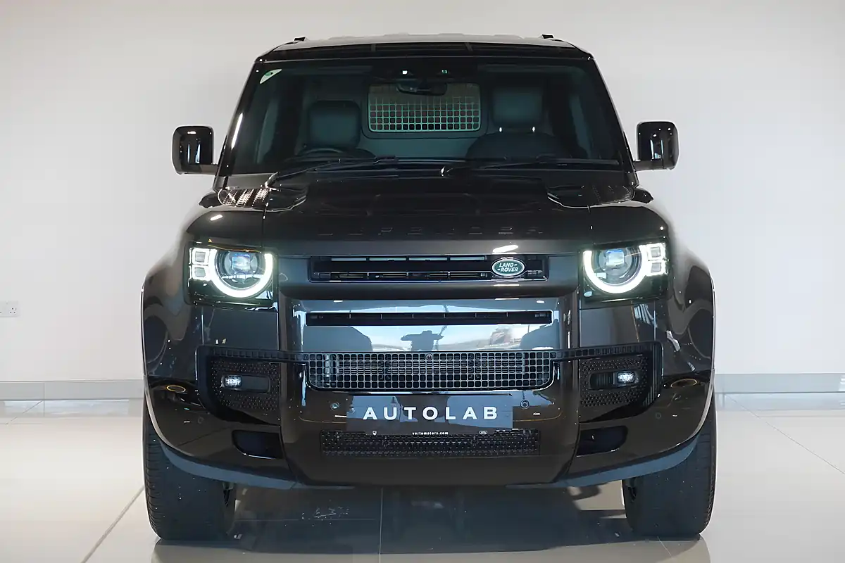 Used 2024 Land Rover Defender 110 X-Dynamic Hse Hard Top Carpathian Grey - Interior and Exterior details 5