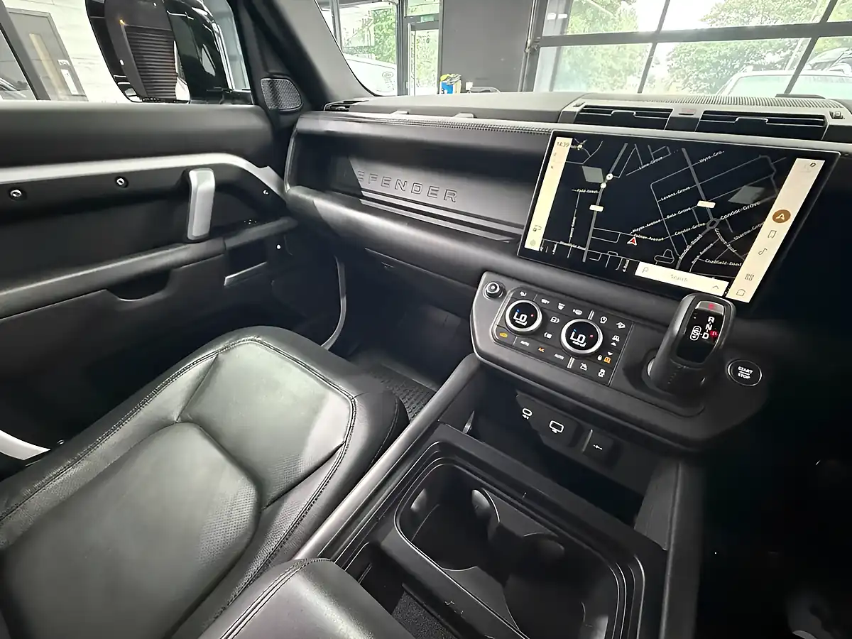 Used 2024 Land Rover Defender 110 X-Dynamic Hse White - Interior and Exterior details 10