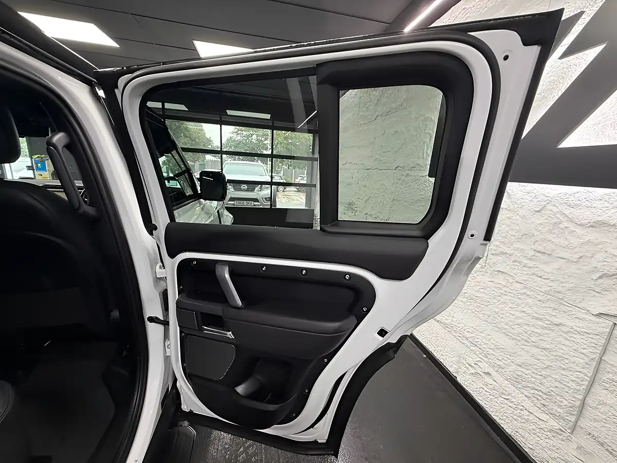 Used 2024 Land Rover Defender 110 X-Dynamic Hse White - Interior and Exterior details 17
