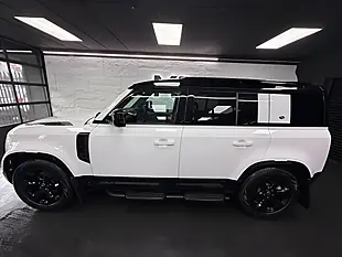 Used 2024 Land Rover Defender 110 X-Dynamic Hse White - Interior and Exterior details 7