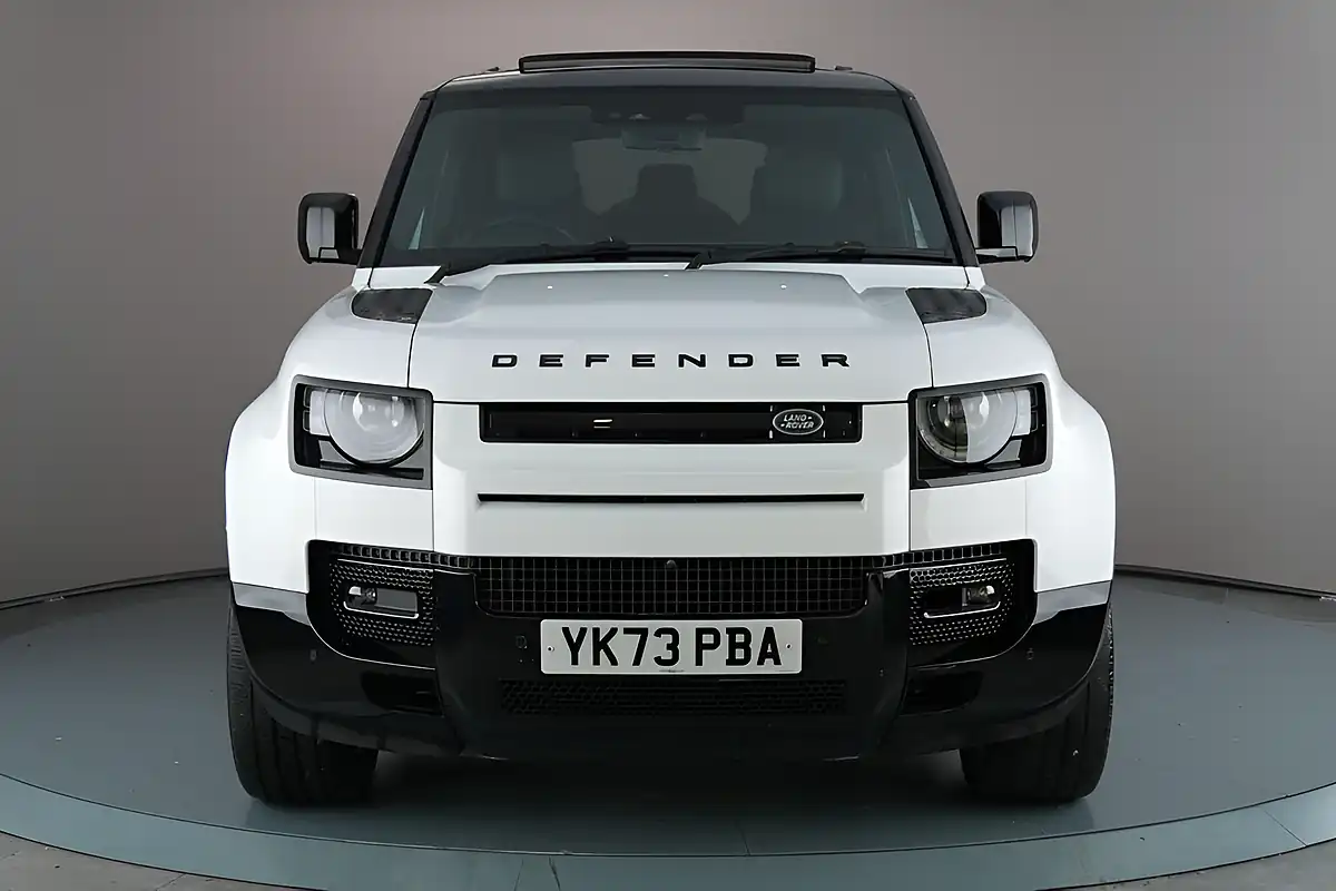 Used 2024 Land Rover Defender 110 X-Dynamic Hse White - Interior and Exterior details 2