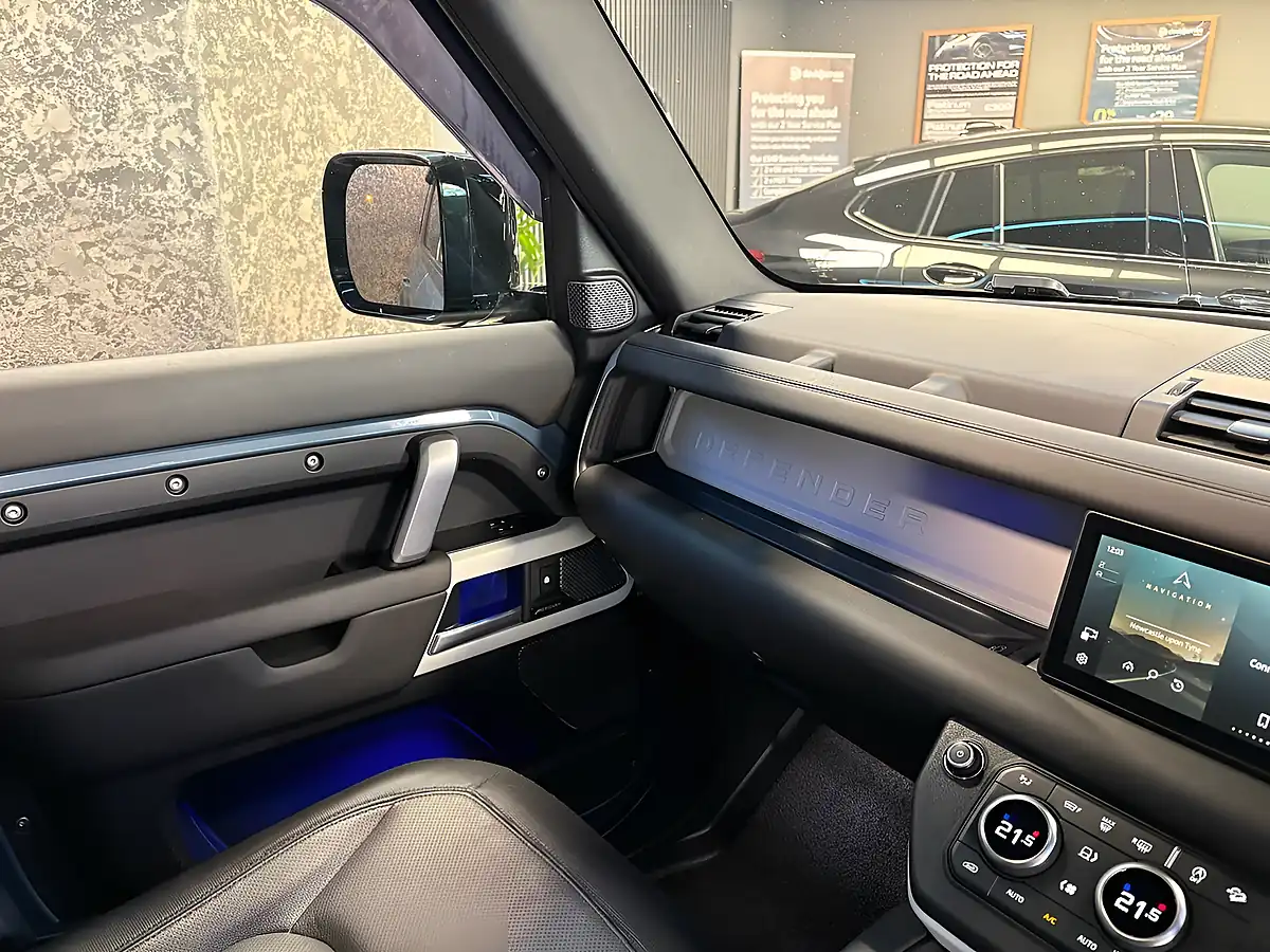 Used 2024 Land Rover Defender 110 X-Dynamic Se Blue - Interior and Exterior details 15