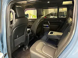 Used 2024 Land Rover Defender 110 X-Dynamic Se Blue - Interior and Exterior details 18