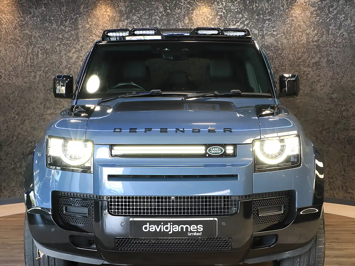 Used 2024 Land Rover Defender 110 X-Dynamic Se Blue - Interior and Exterior details 5