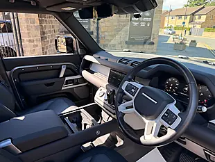 Used 2024 Land Rover Defender 110 X-Dynamic Se Eiger Grey - Interior and Exterior details 14