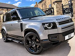 Used 2024 Land Rover Defender 110 X-Dynamic Se Eiger Grey - Interior and Exterior details 3