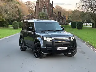 Used 2024 Land Rover Defender 110 X-Dynamic Se Grey - Interior and Exterior details 7