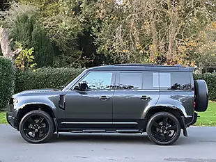 Used 2024 Land Rover Defender 110 X-Dynamic Se Grey - Interior and Exterior details 8