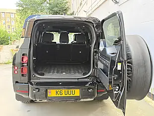 Used 2024 Land Rover Defender 130 X-Dynamic Hse Black - Interior and Exterior details 10