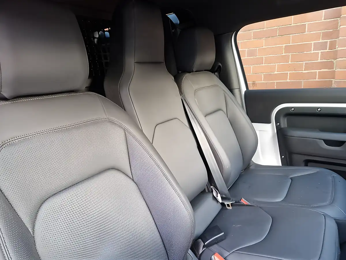 Used 2024 Land Rover Defender 90 S Hard Top White - Interior and Exterior details 8