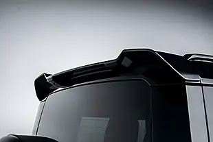 Used 2024 Land Rover Defender 90 X-Dynamic Hse Carpathian Grey - Interior and Exterior details 12