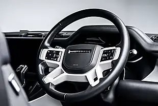 Used 2024 Land Rover Defender 90 X-Dynamic Hse Carpathian Grey - Interior and Exterior details 14