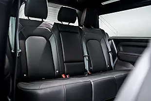 Used 2024 Land Rover Defender 90 X-Dynamic Hse Carpathian Grey - Interior and Exterior details 6