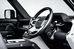 Used 2024 Land Rover Defender 90 X-Dynamic Hse Carpathian Grey - Interior and Exterior details 7
