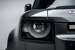 Used 2024 Land Rover Defender 90 X-Dynamic Hse Carpathian Grey - Interior and Exterior details 9