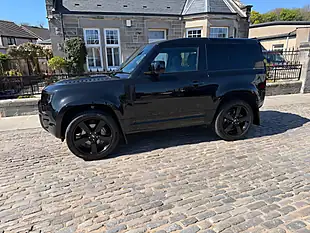 Used 2024 Land Rover Defender 90 X-Dynamic Hse Santorini Black - Interior and Exterior details 3