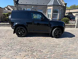 Used 2024 Land Rover Defender 90 X-Dynamic Hse Santorini Black - Interior and Exterior details 6