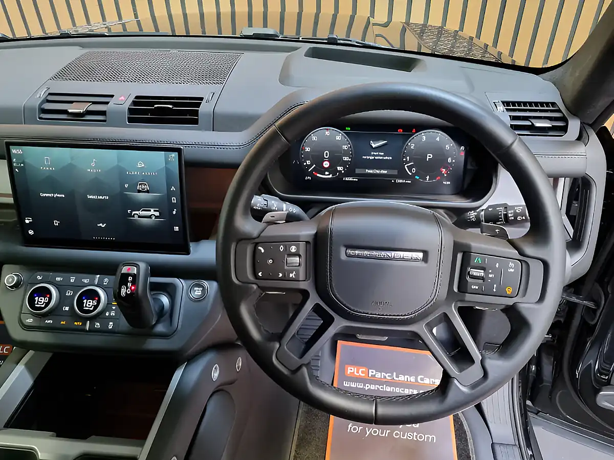 Used 2024 Land Rover Defender Lwb Black - Interior and Exterior details 14