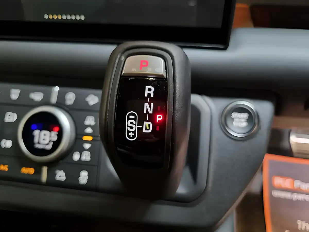 Used 2024 Land Rover Defender Lwb Black - Interior and Exterior details 15