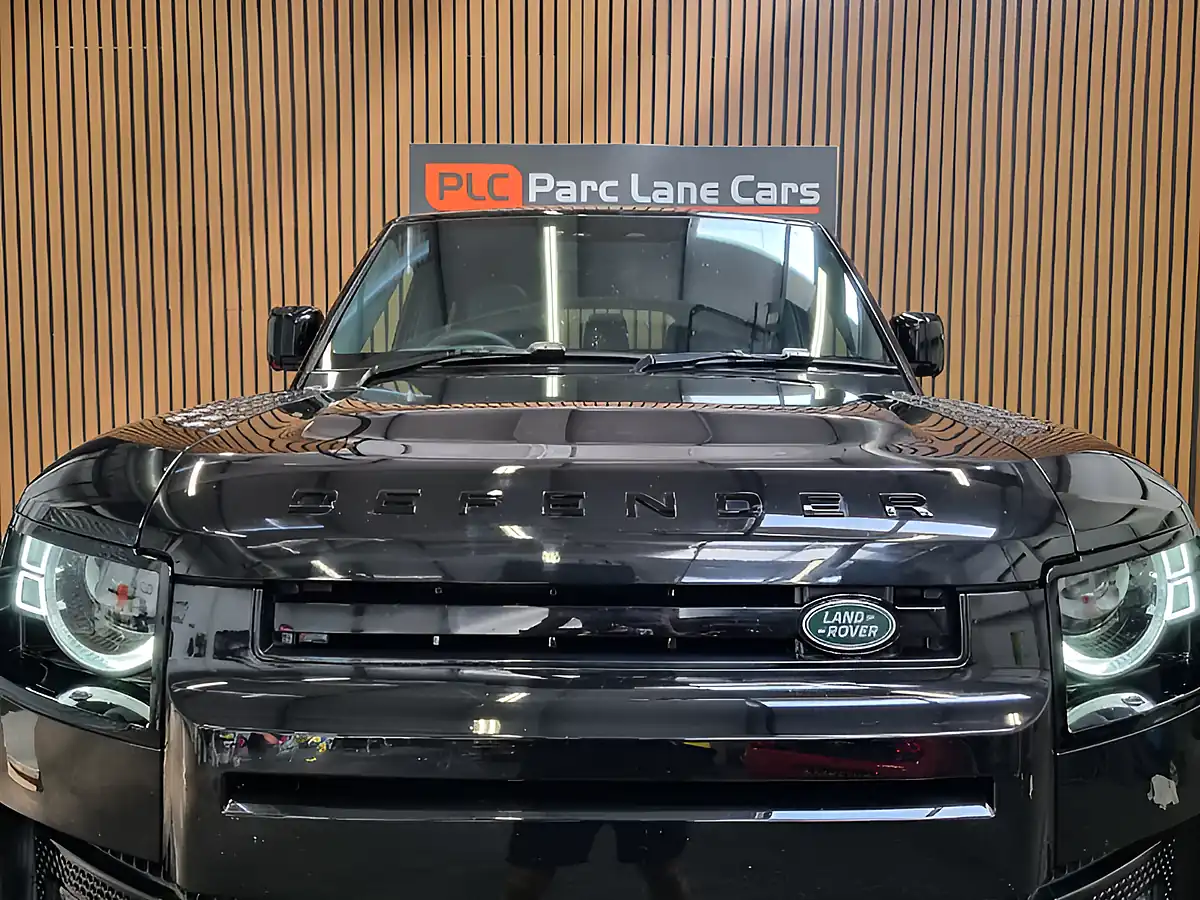 Used 2024 Land Rover Defender Lwb Black - Interior and Exterior details 6