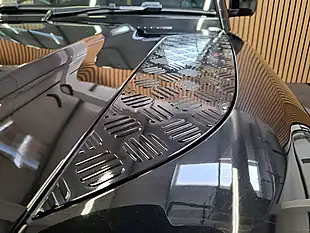Used 2024 Land Rover Defender Lwb Black - Interior and Exterior details 8